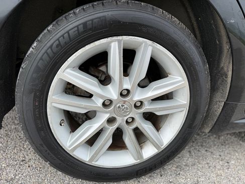 Used 2013 Toyota Avalon XLE FWD image 18