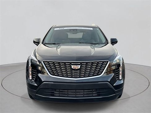 Certified 2023 Cadillac XT4 Luxury w/ Cold Weather Package image 2