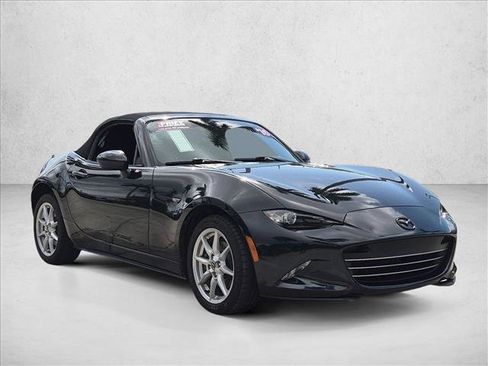 Used 2016 MAZDA MX-5 Miata Sport RWD image 3