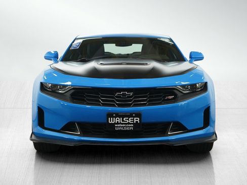Used 2022 Chevrolet Camaro LT w/ RS Package RWD image 9