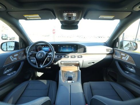 Certified 2025 Mercedes-Benz GLE 580 4MATIC image 21