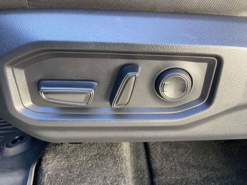 Used 2025 Toyota Tundra SR5 w/ SR5 Convenience Package image 16