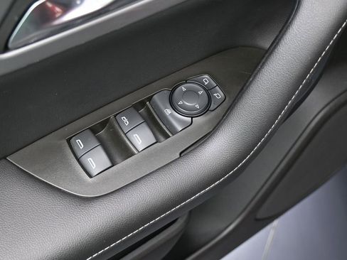 Used 2023 Chevrolet Blazer LT image 16