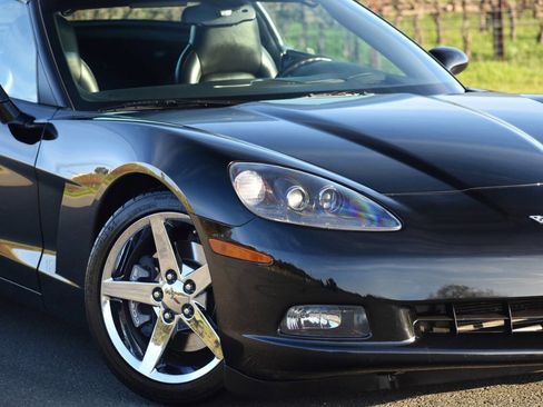 Used 2007 Chevrolet Corvette Coupe w/ Preferred Equipment Group image 7