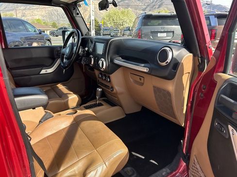 Used 2011 Jeep Wrangler Unlimited Sahara w/ Dual Top Group image 12