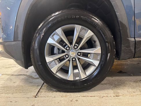 Used 2025 Chevrolet Equinox LT image 29