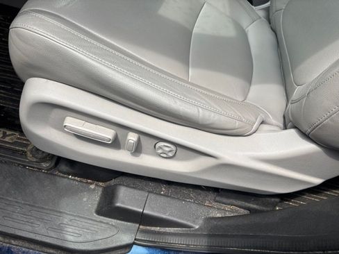 Used 2018 Honda Odyssey Touring image 9