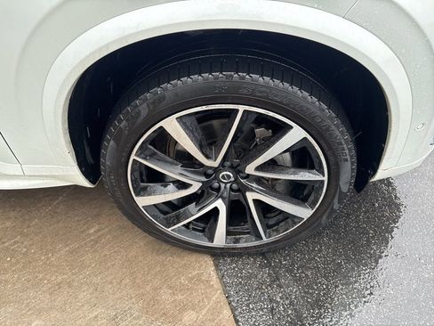 Used 2023 Volvo XC90 B6 Plus w/ Protection Package Premier AWD/4WD image 13