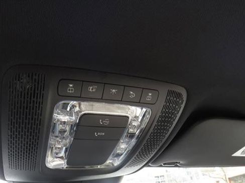 Used 2025 Mercedes-Benz GLA 250 4MATIC image 18