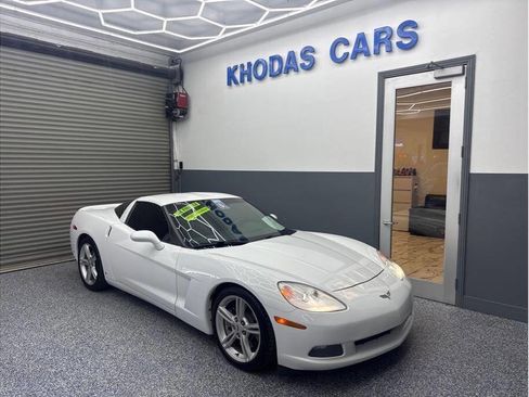 Used 2009 Chevrolet Corvette Coupe w/ Preferred Equipment Group RWD image 6