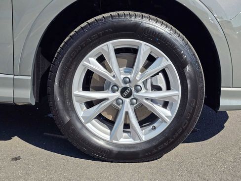 New 2025 Audi Q3 2.0T Premium image 9
