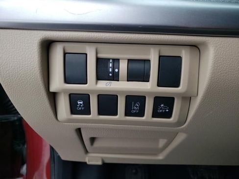 Used 2019 Subaru Outback 2.5i Premium image 15