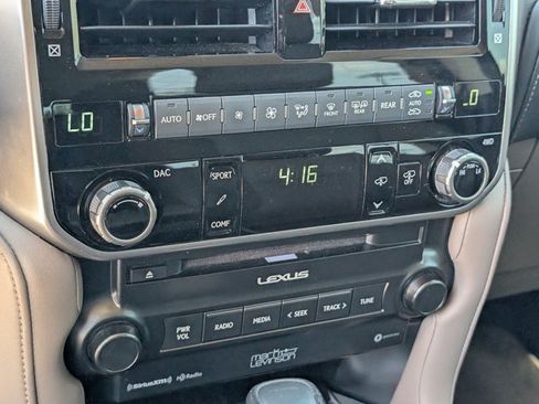 Used 2022 Lexus GX 460 Luxury w/ Sport Design Package AWD/4WD image 70