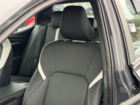 Used 2025 Toyota Camry SE image 10