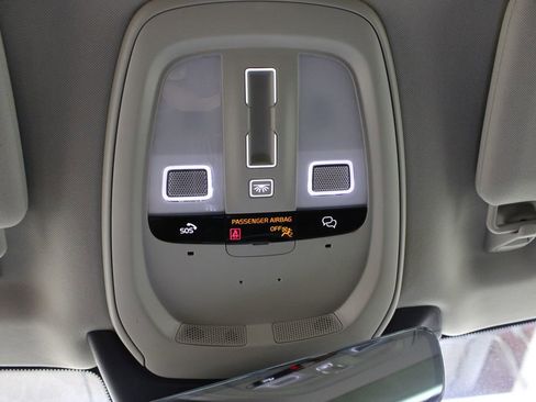 Certified 2025 Volvo XC90 B6 Plus AWD/4WD image 29