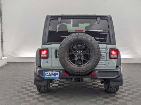 Used 2024 Jeep Wrangler Unlimited Sport AWD/4WD image 5