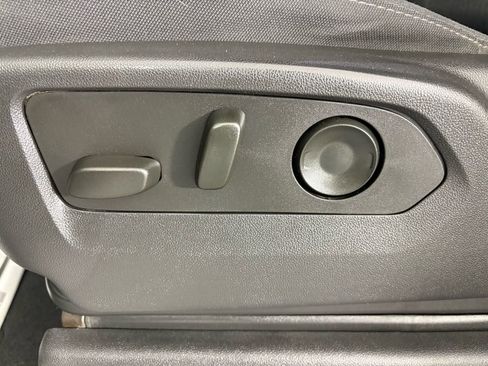 Used 2023 Chevrolet Silverado 1500 LT Trail Boss w/ Protection Package image 11