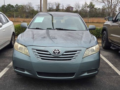 Used 2009 Toyota Camry LE image 2