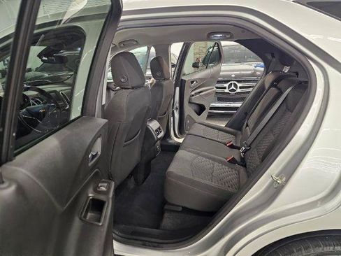 Used 2021 Chevrolet Equinox LT w/ Driver Convenience Package AWD/4WD image 31