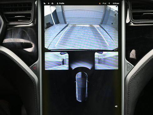 Used 2018 Tesla Model X 75D image 21