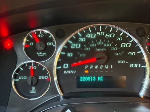Used 2019 GMC Savana 2500 Extended w/ Driver Convenience Package RWD image 17