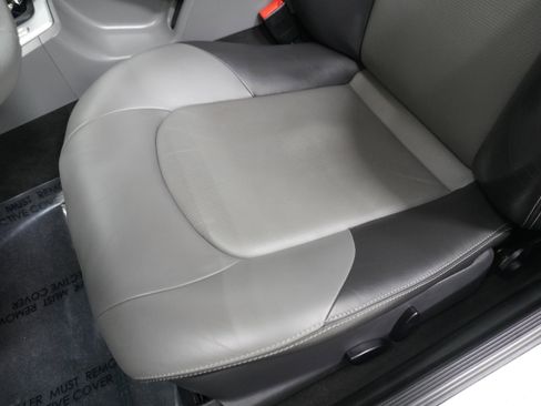 Used 2004 Chrysler Crossfire Coupe image 12