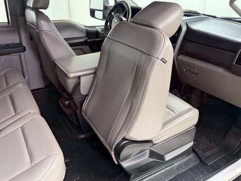 Used 2019 Ford F250 XL w/ Power Equipment Group AWD/4WD image 45