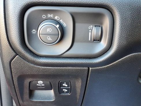 Used 2020 RAM 1500 Big Horn image 15