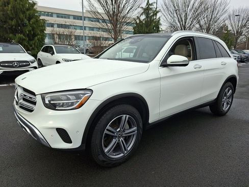 Certified 2021 Mercedes-Benz GLC 300 GLC 300 image 3