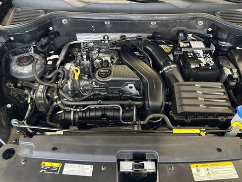 Used 2024 Volkswagen Taos SE FWD image 26