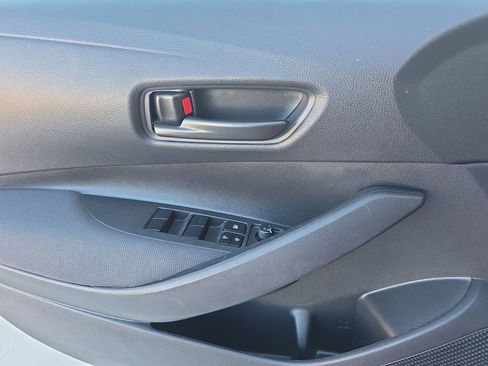 Used 2024 Toyota Corolla LE image 23