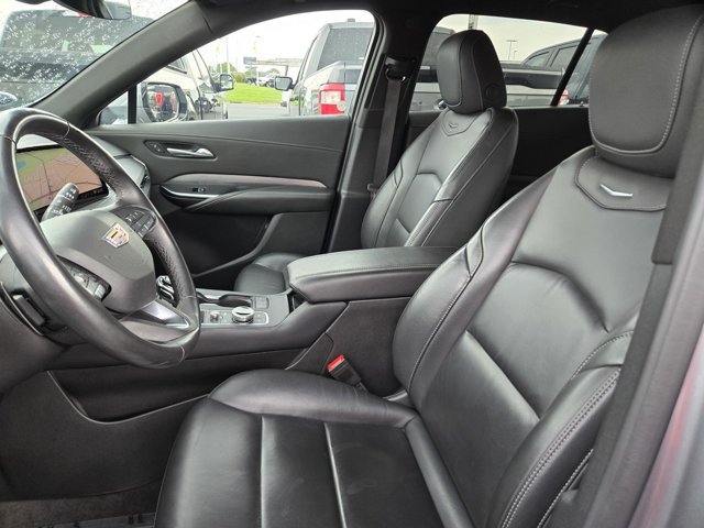 Used 2025 Cadillac XT4 Premium Luxury FWD image 27
