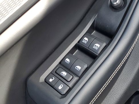 Used 2023 Jeep Grand Cherokee Laredo image 26