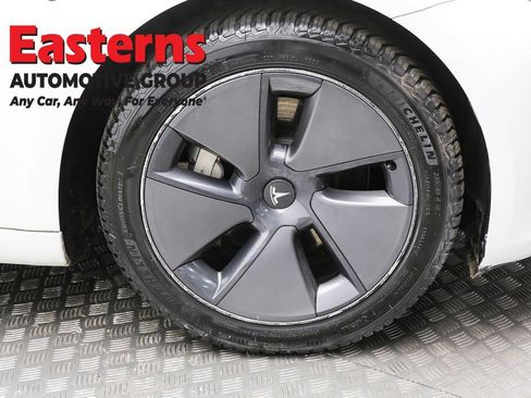 Used 2023 Tesla Model 3 Standard Range image 28