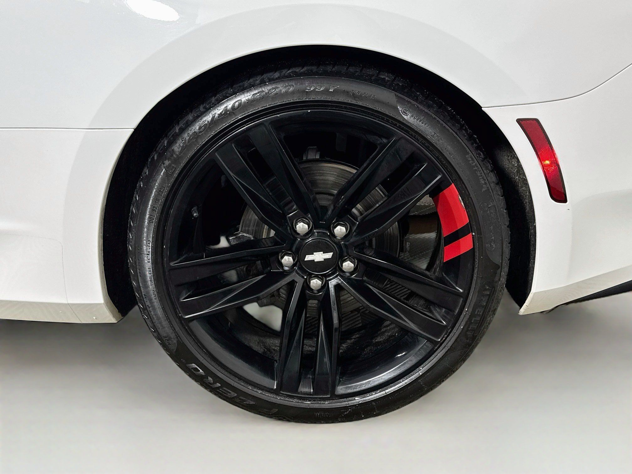 Used 2018 Chevrolet Camaro LT RWD image 28