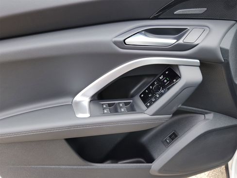 New 2025 Audi Q5 Premium Plus image 15