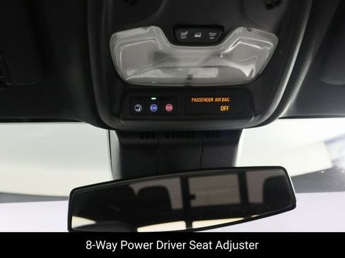 Used 2023 Chevrolet Colorado Trail Boss w/ Technology Package image 16