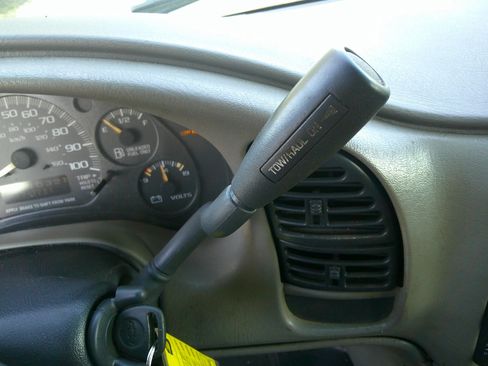 Used 2003 Chevrolet Astro w/ Convenience Pkg image 27