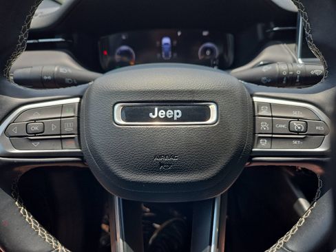 Used 2022 Jeep Compass High Altitude AWD/4WD image 23