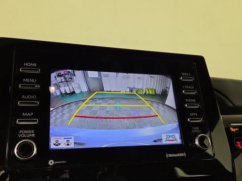 Used 2023 Toyota Camry SE w/ Cold Weather Package FWD image 18