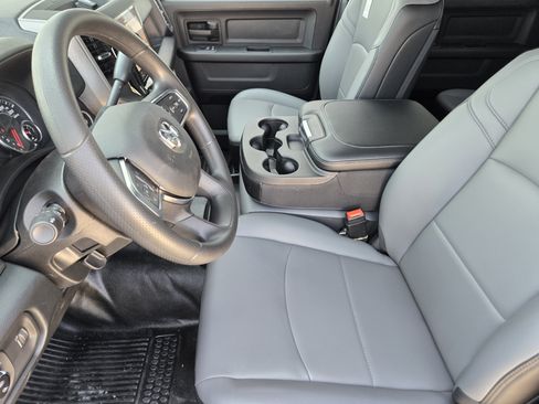 New 2027 RAM 3500 Tradesman w/ Chrome Appearance Group A AWD/4WD image 11
