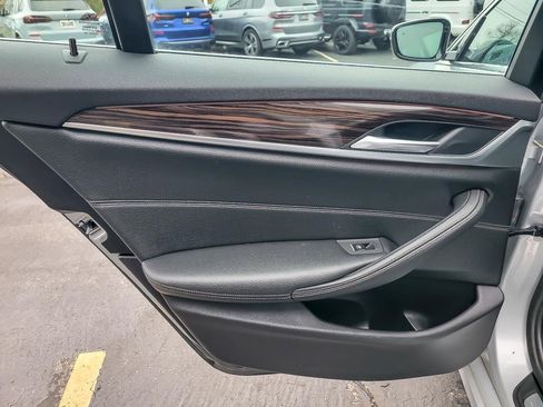 Used 2019 BMW 530i xDrive w/ Convenience Package image 19