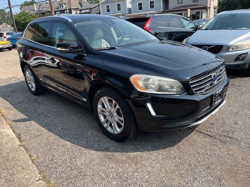 Used 2014 Volvo XC60 3.2 w/ Protection Package FWD image 3