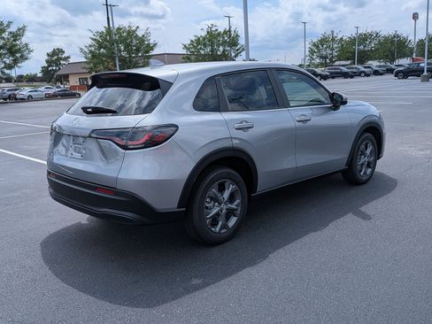 New 2026 Honda HR-V LX image 3