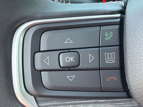 Used 2024 Jeep Wagoneer Series II w/ Flexible Seating Group RWD image 27