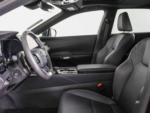 Used 2025 Lexus RX 350h w/ Convenience Package image 18