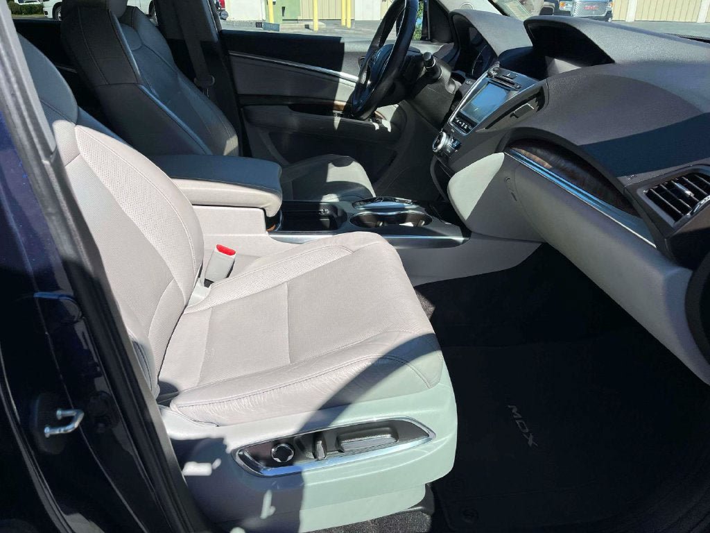 Used 2020 Acura MDX w/ Technology Package AWD/4WD image 24