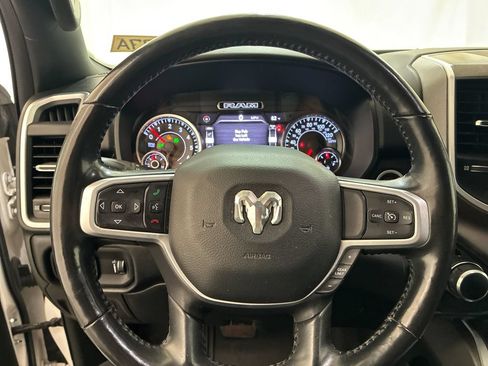 Used 2020 RAM 1500 Big Horn AWD/4WD image 11