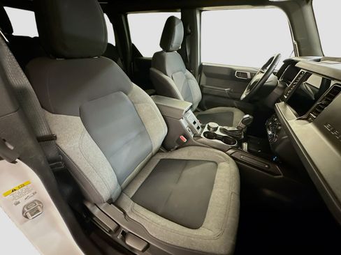 Used 2025 Ford Bronco Big Bend AWD/4WD image 32