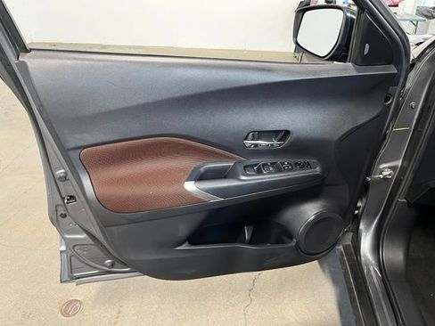 Used 2024 Nissan Kicks SR FWD image 24